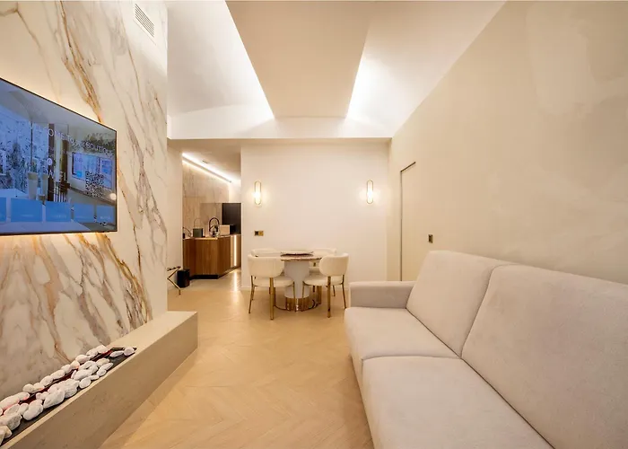 Borghese Boutique 4*